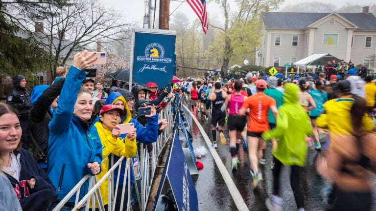 2024 Boston Marathon live tracking: How to follow your favorite runner