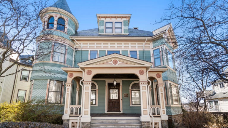 In Waltham, Queen Anne Victorian holds court, hits the market for $1.19m