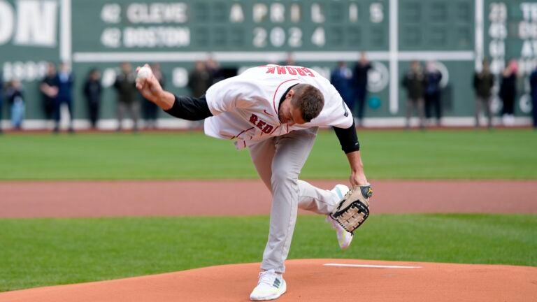 Patriots legend Rob Gronkowski spikes first pitch at Fenway Park