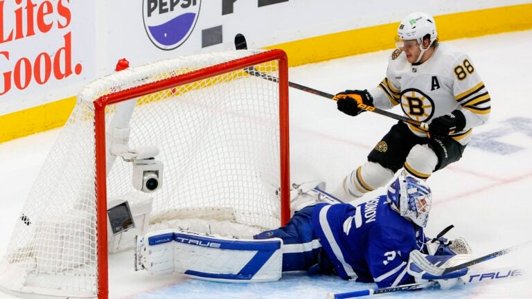 Takeaways: Bruins have rattled Maple Leafs on the ropes