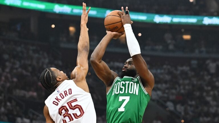 Jaylen Brown's elite shooting night helps Celtics take Game 2