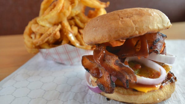 Popular burgers in Quincy, Theatre District