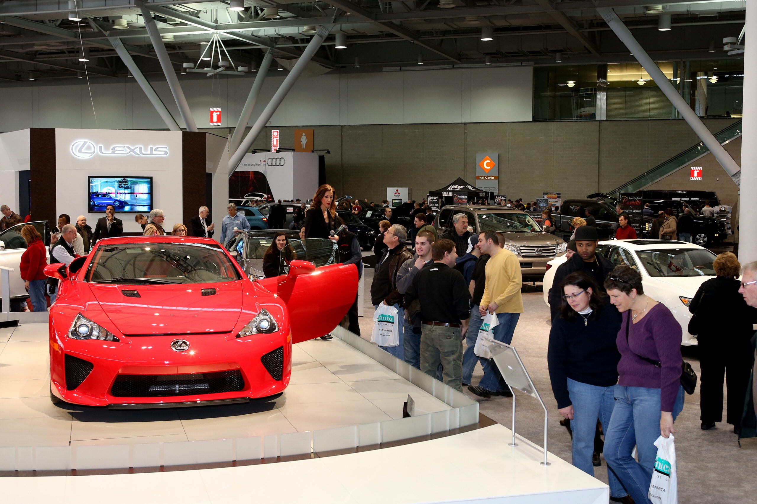 How to get a discount on your New England International Auto Show tickets