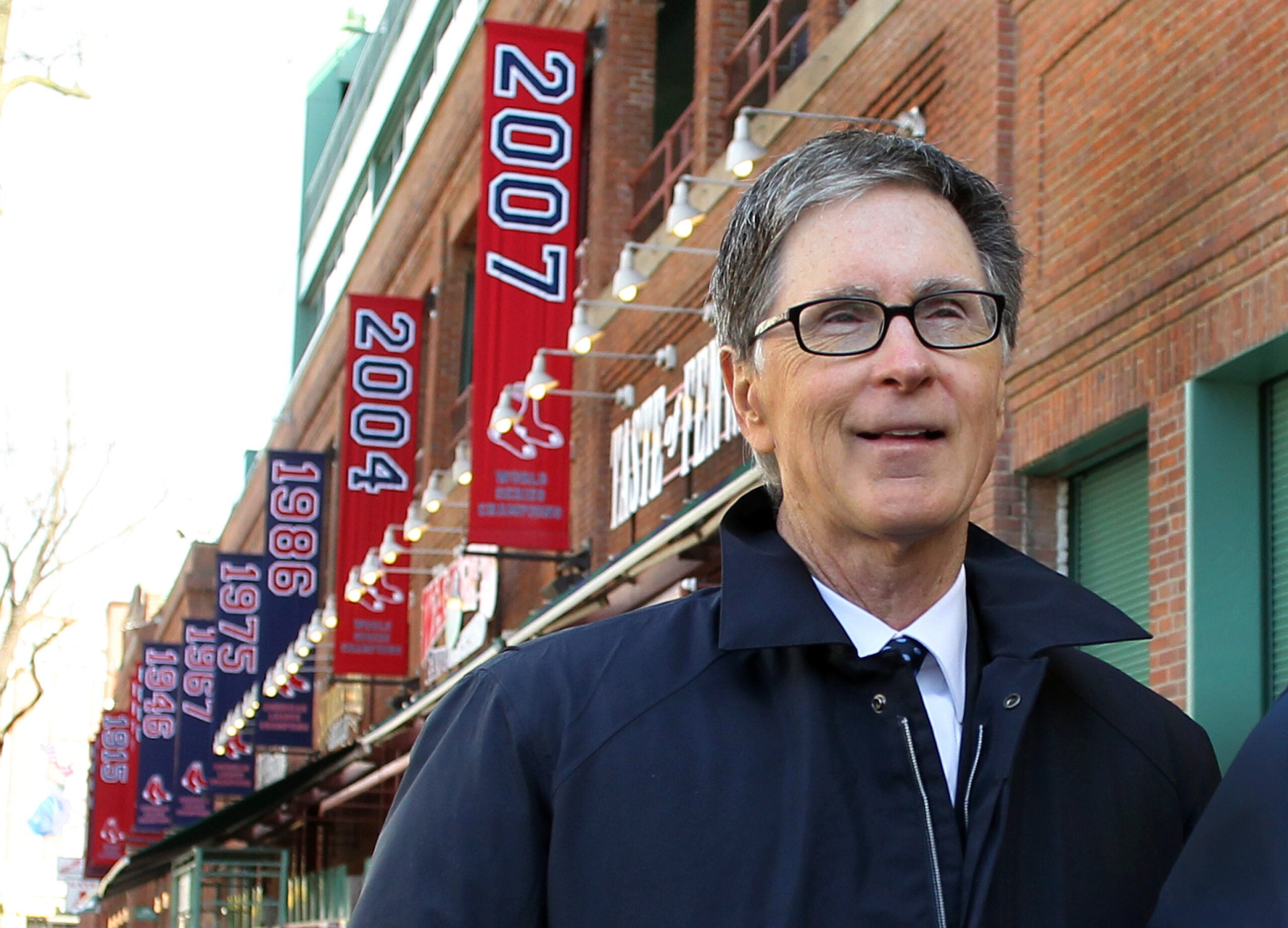 Red Sox owner John Henry Buys Nantucket Estate