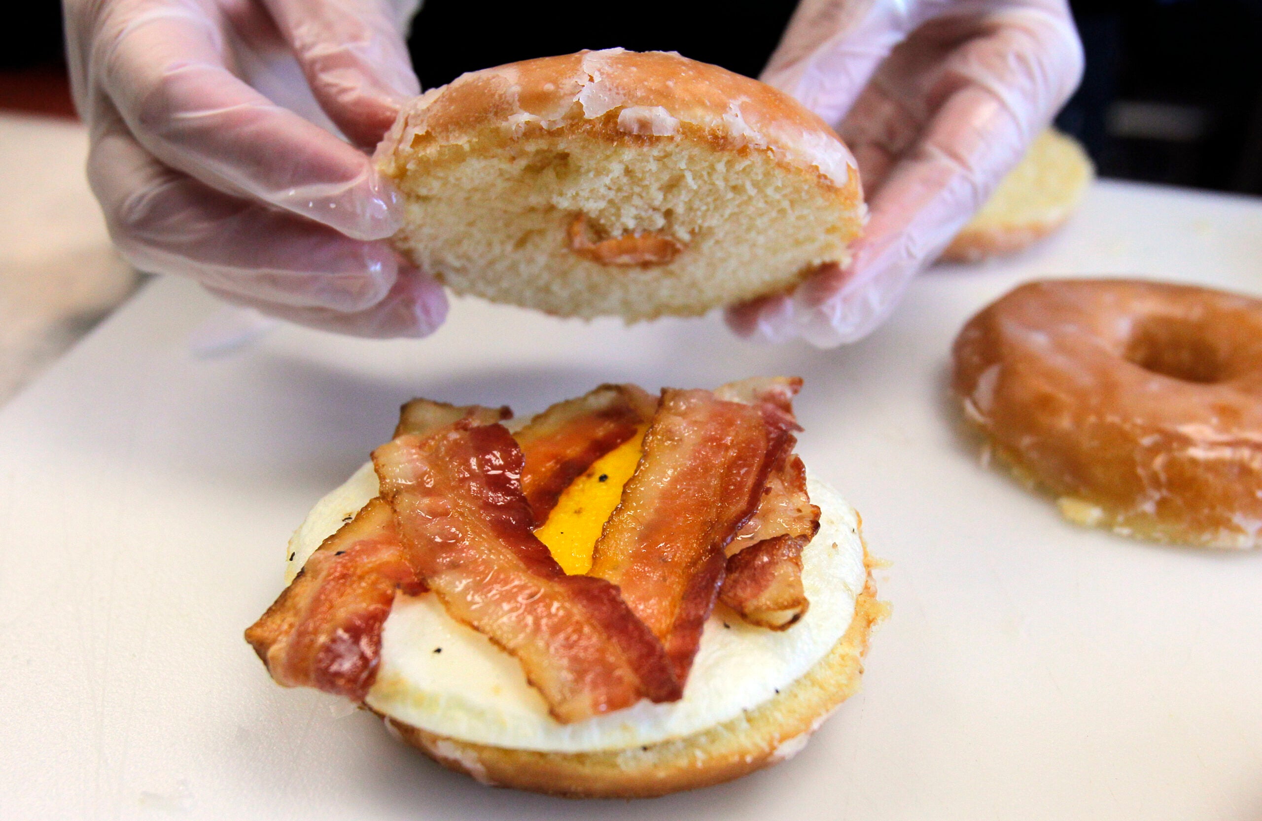 Early reviews on Dunkin’ doughnut sandwich are in ‘Tastes like pancake