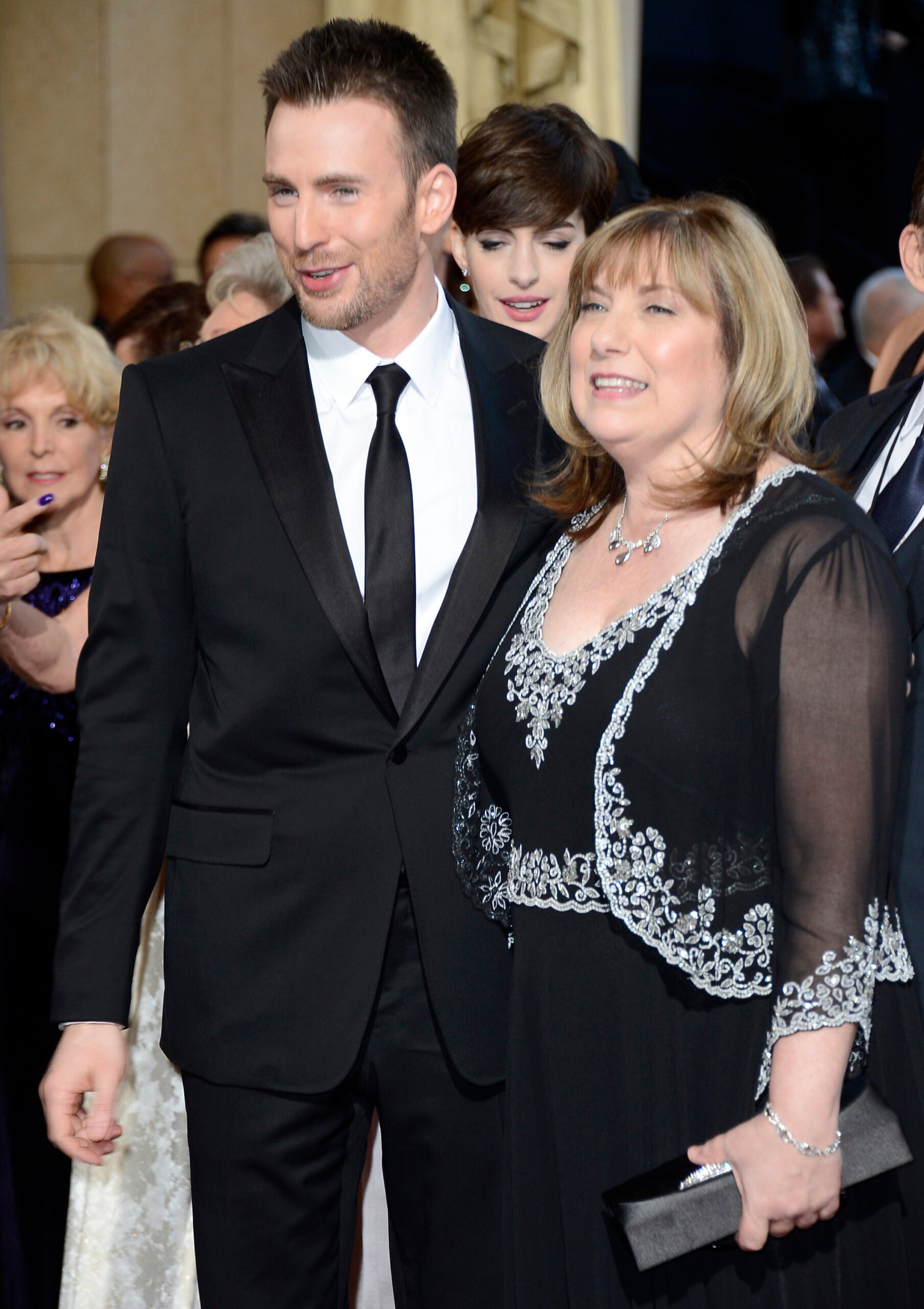 Sudbury's Chris Evans brings his mom to the Oscars