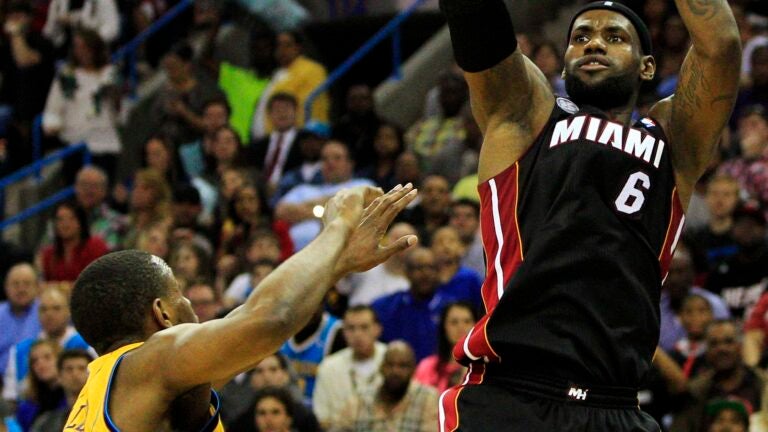 Miami Heat: Should Dwyane Wade shoot more 3-pointers?