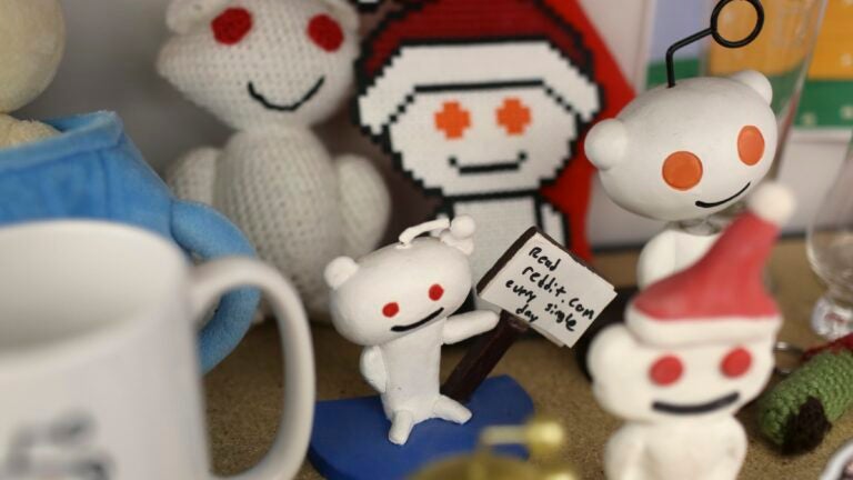 The 14 Best Reddit AMAs