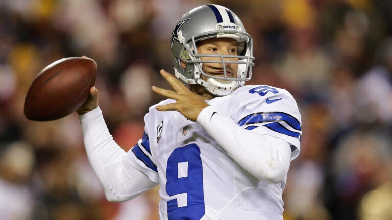 Dallas Cowboys, Tony Romo carve up the Seahawks