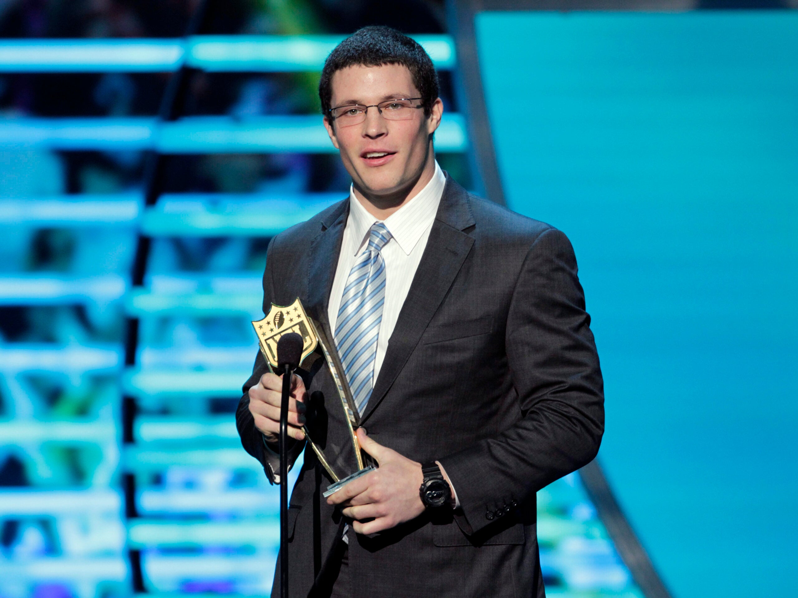 Former BC Linebacker Luke Kuechly Named to 2022 ACC Legends Class - The  Heights