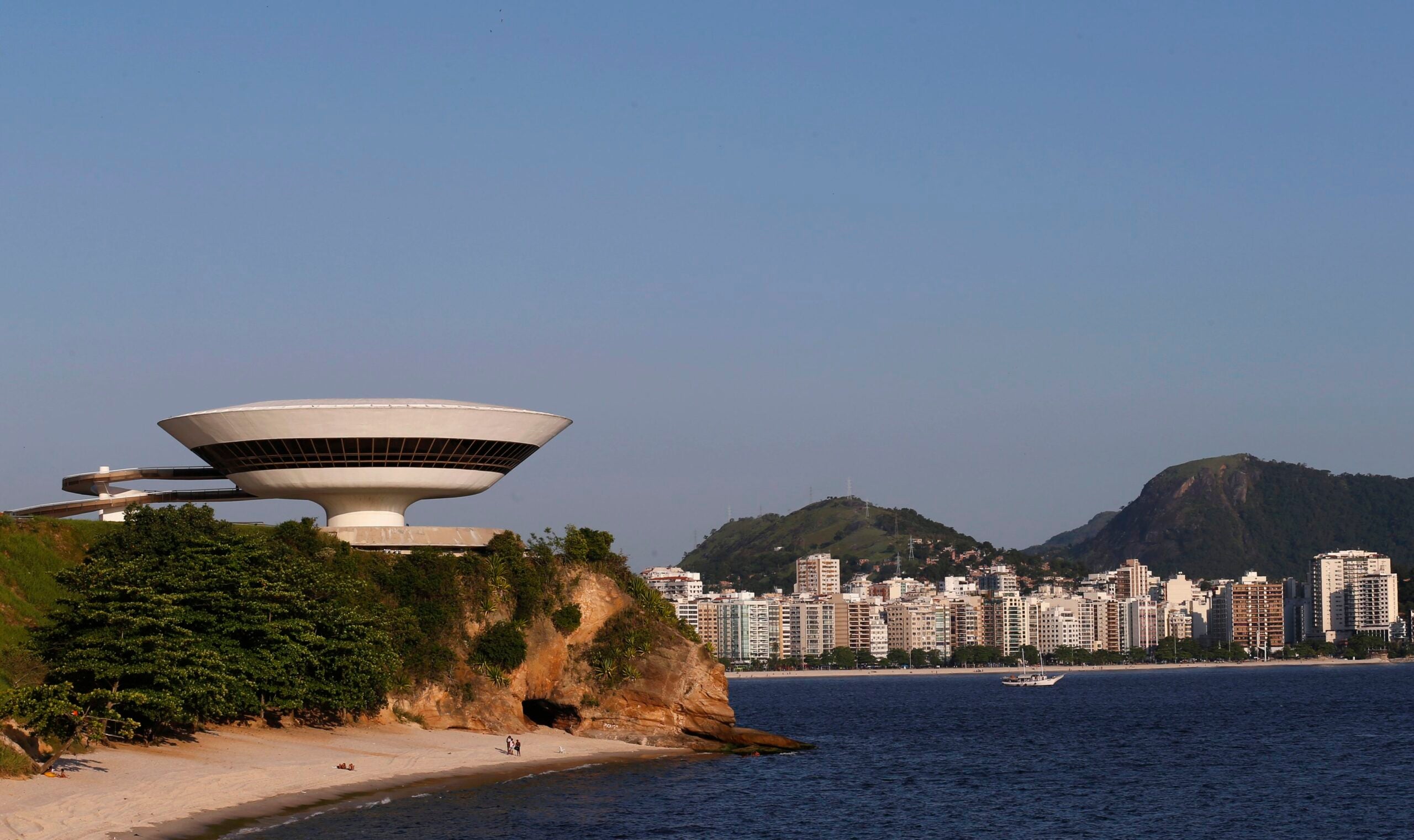 oscar-niemeyer-104-celebrated-brazilian-architect