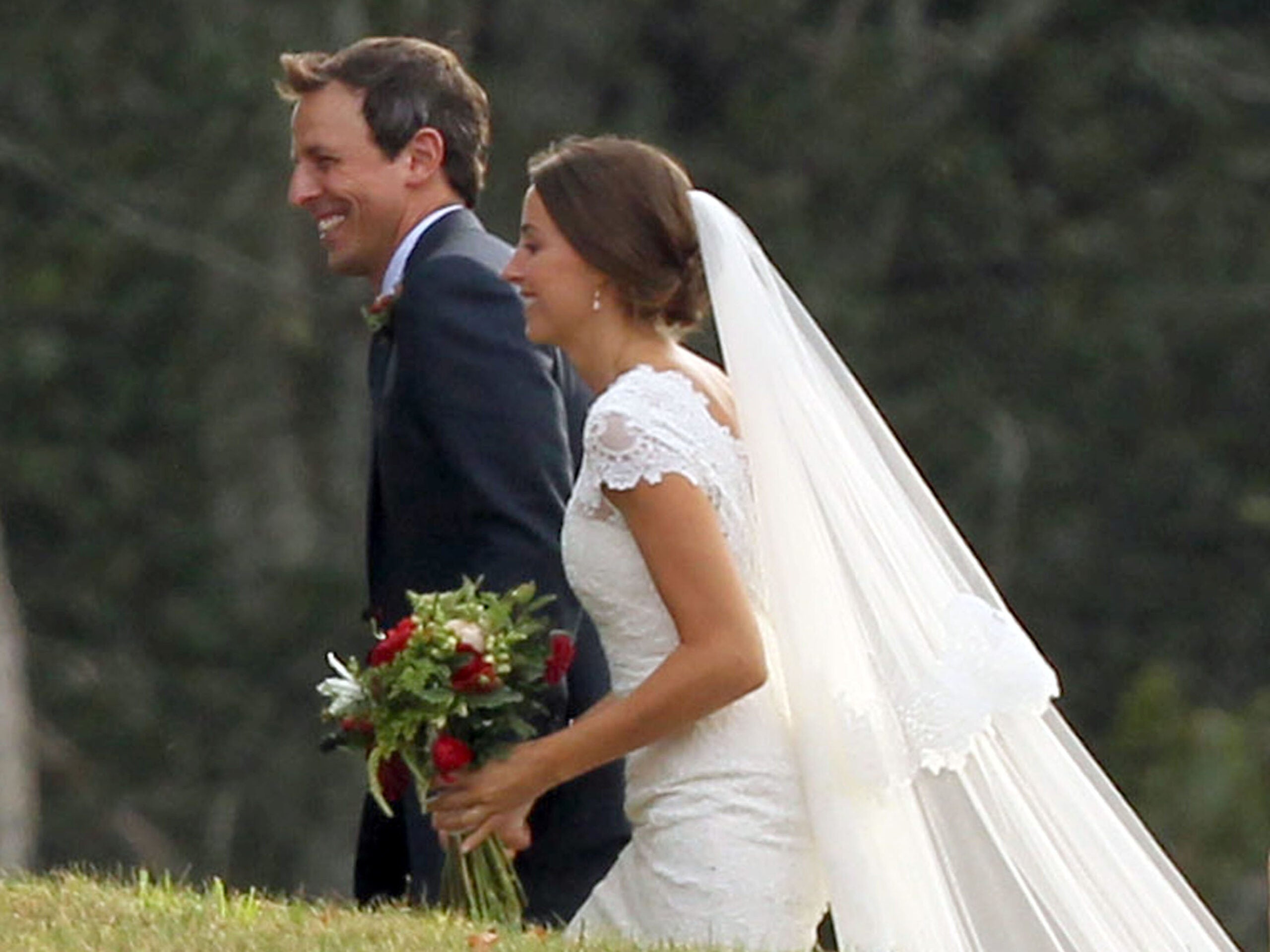 Seth Meyers gets married on Martha's Vineyard