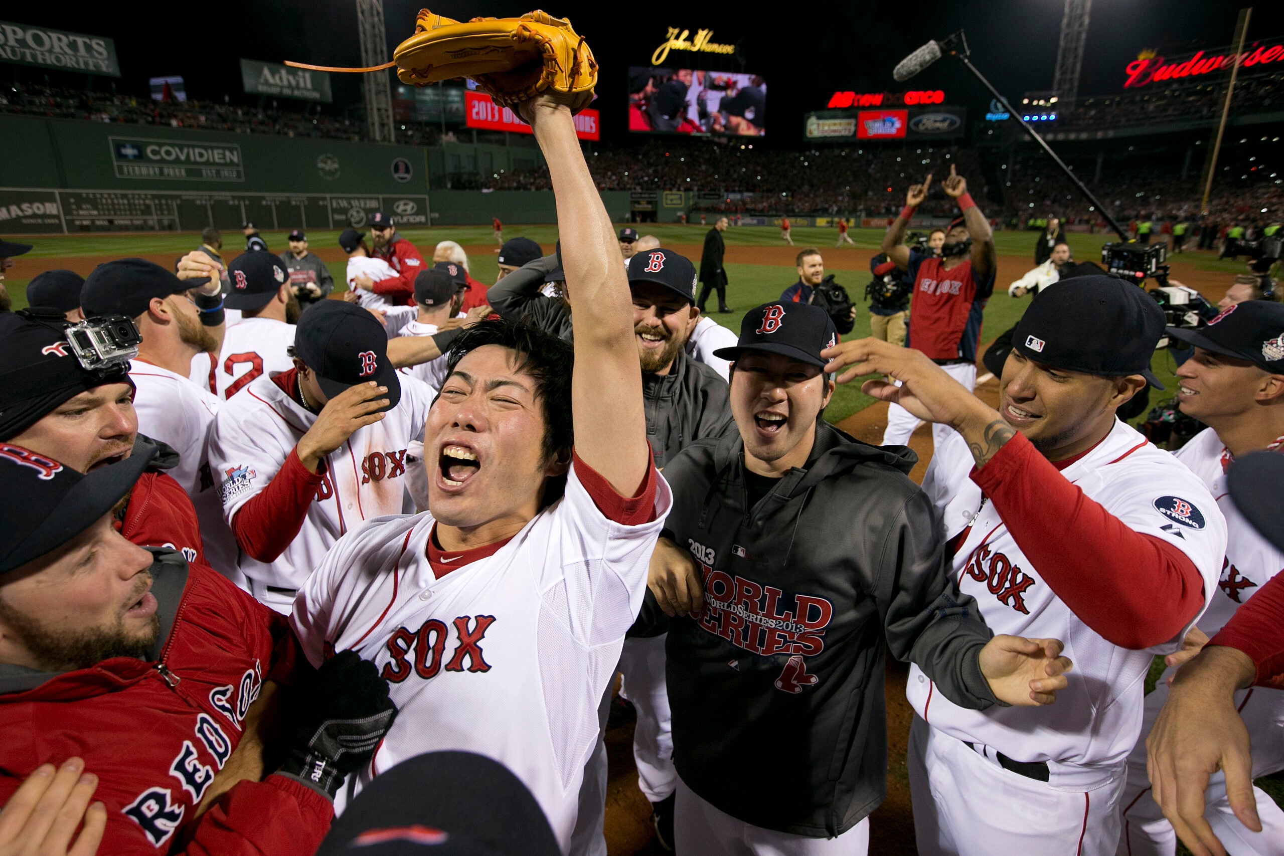 Uehara retires; Star on 2013 Red Sox World Series winner