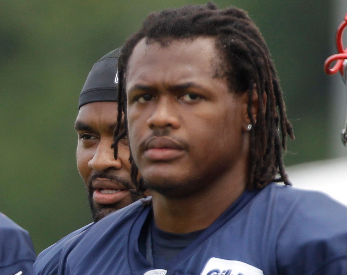 Dont'a Hightower, Jerod Mayo return for start of Patriots camp