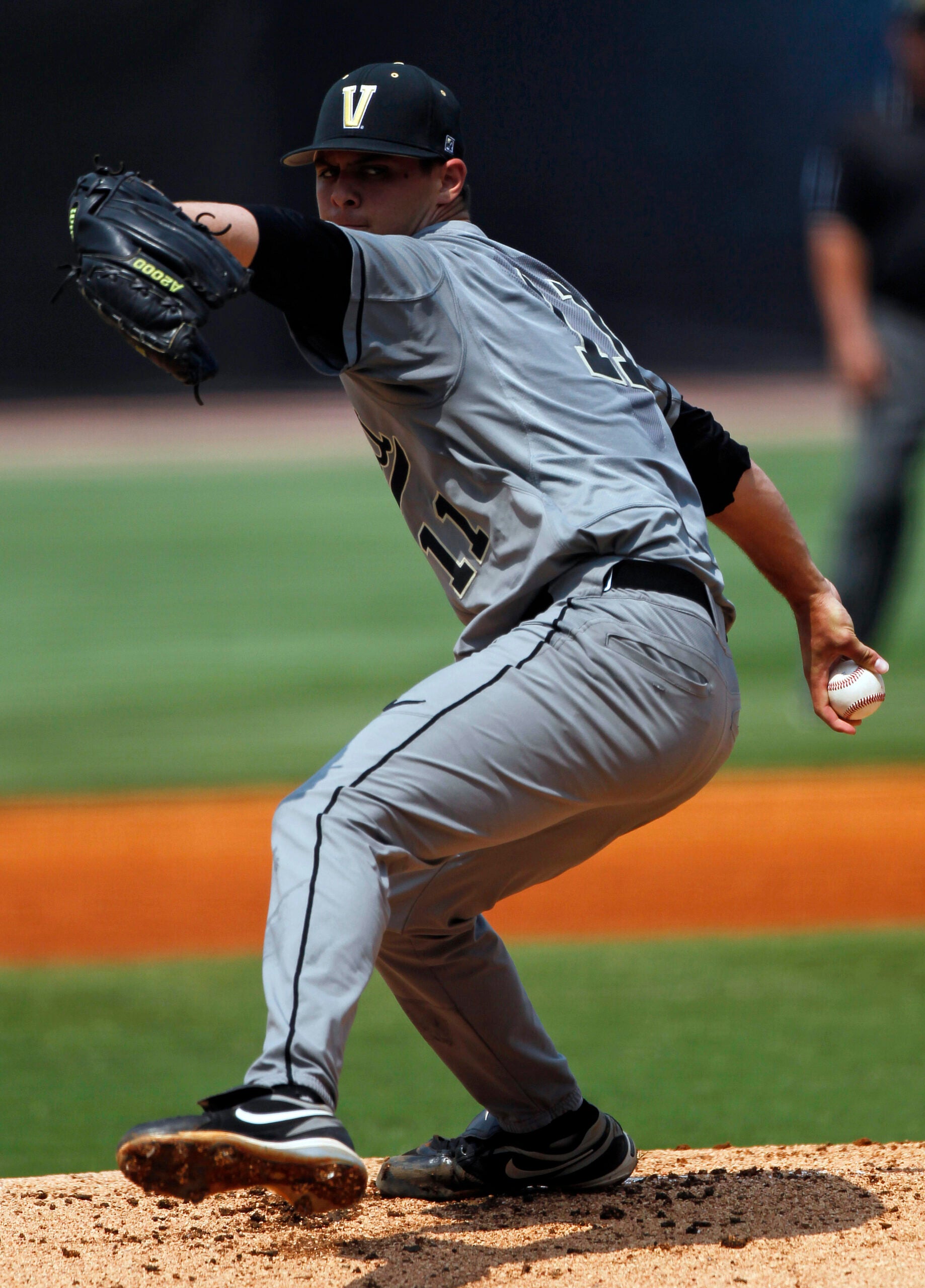 San Francisco Giants pitcher Tyler Beede of Auburn relishes return to  Fenway Park