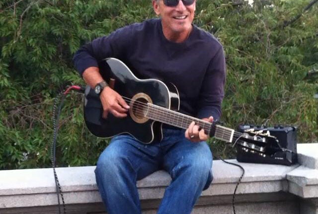 Springsteen and the street performer