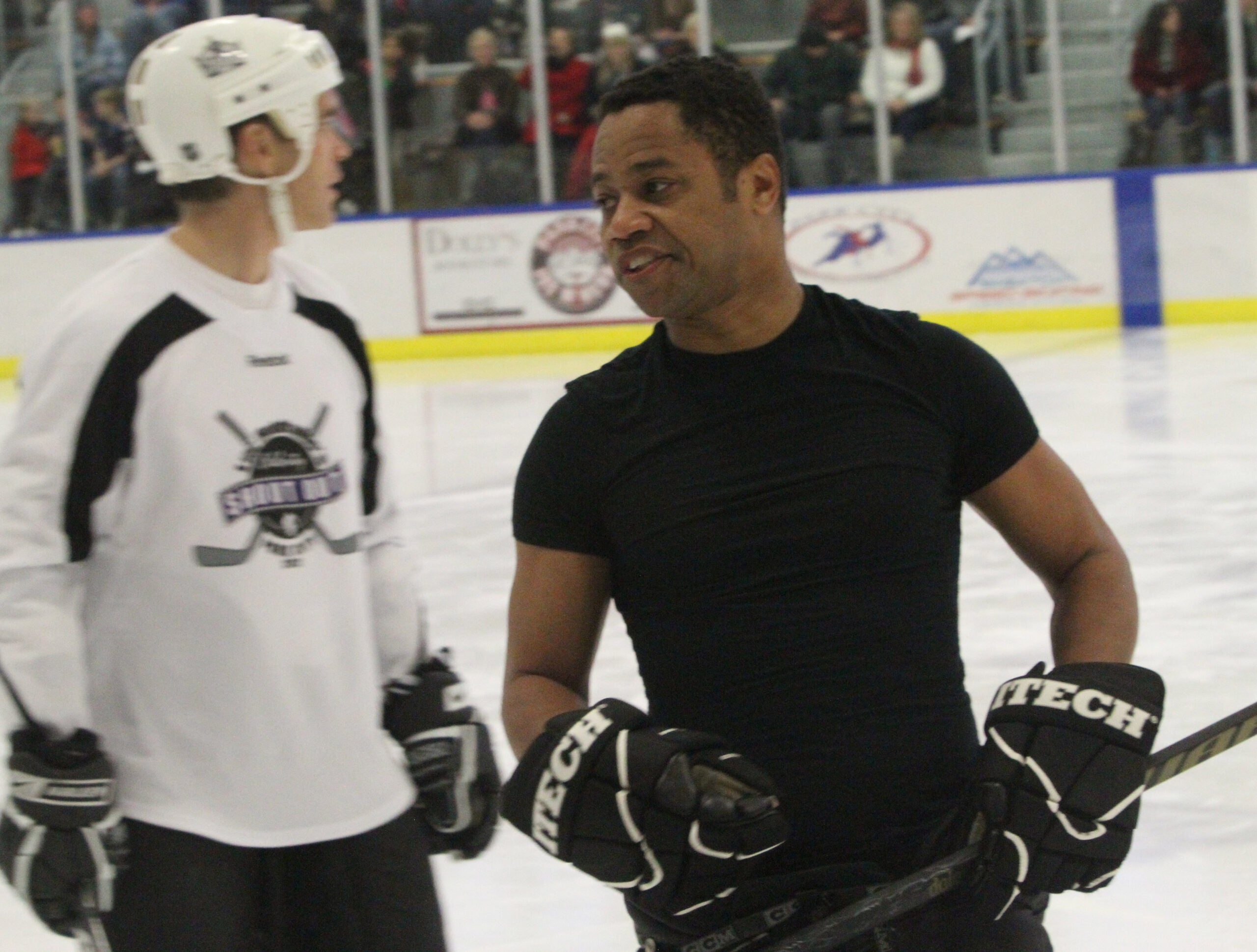 Cuba Gooding Jr. flies into town to promote George Lucas film ‘Red Tails’