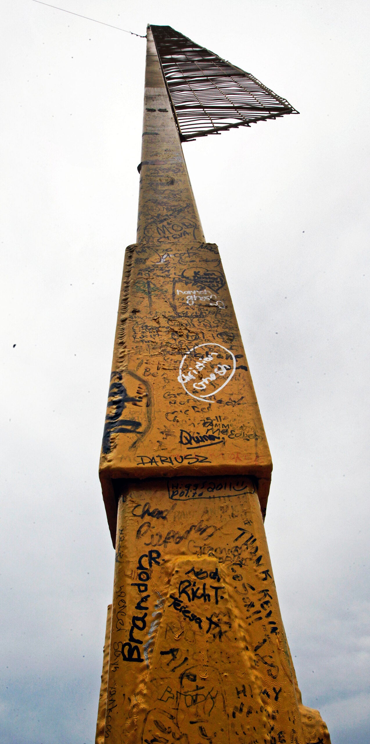 Red Sox tape Pedro to dugout pole at Fenway 