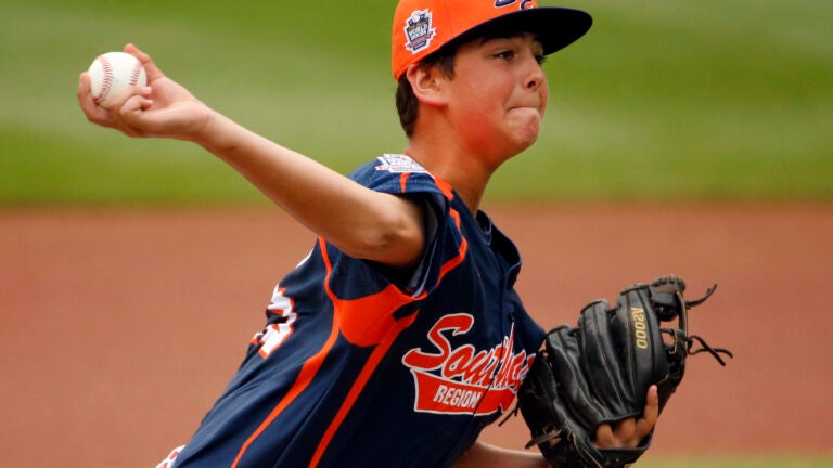 Meet Baseball's 13-Year-Old Game Changer Mo'Ne Davis
