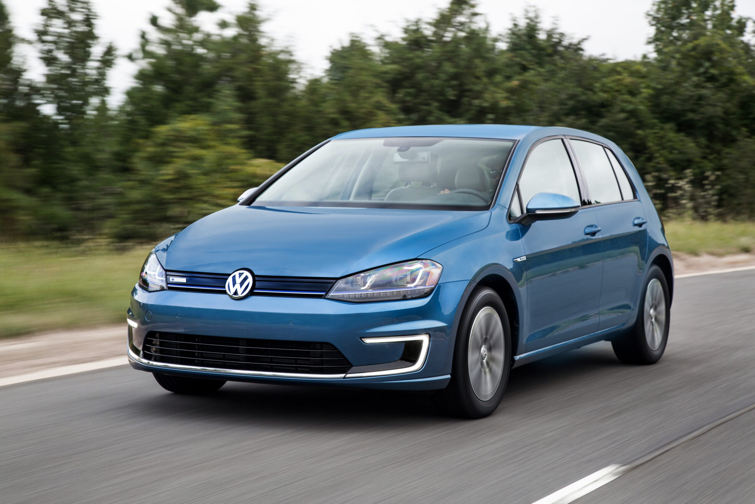 Volkswagen. Volkswagen Golf Electric. Volkswagen e1. VW Golf 2023. Фольксваген гольф 5 2015 года.