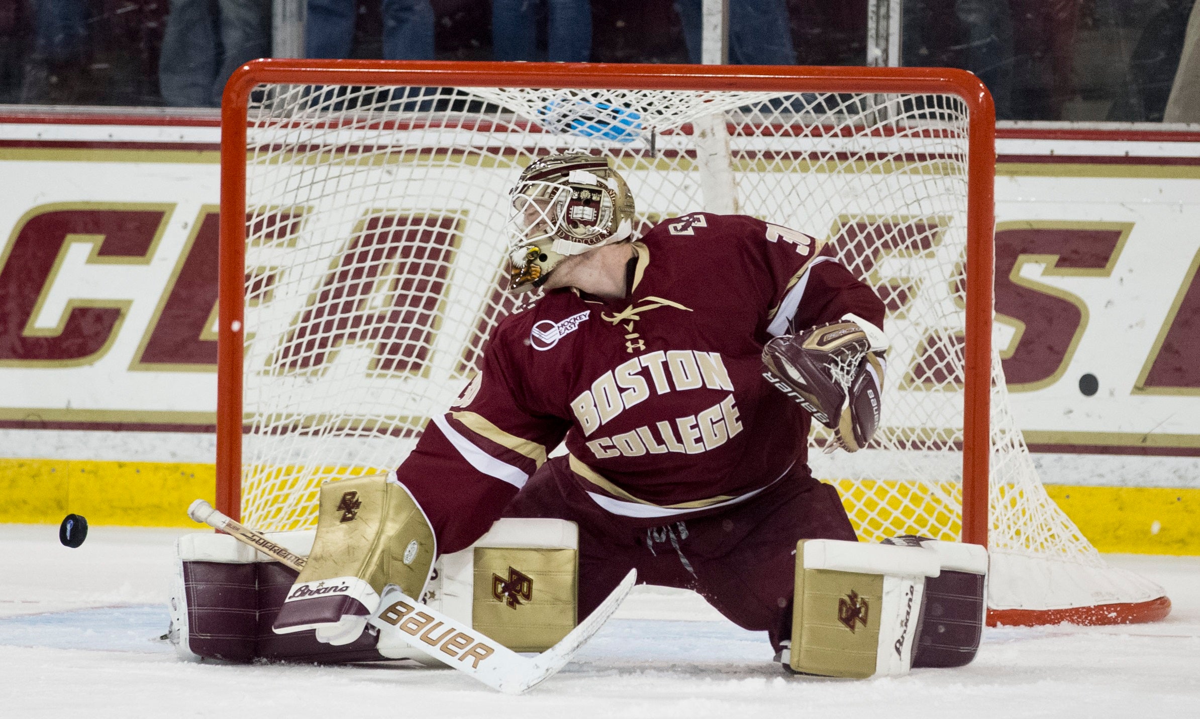 Notre Dame hockey team falls to UMass Lowell in Hockey East