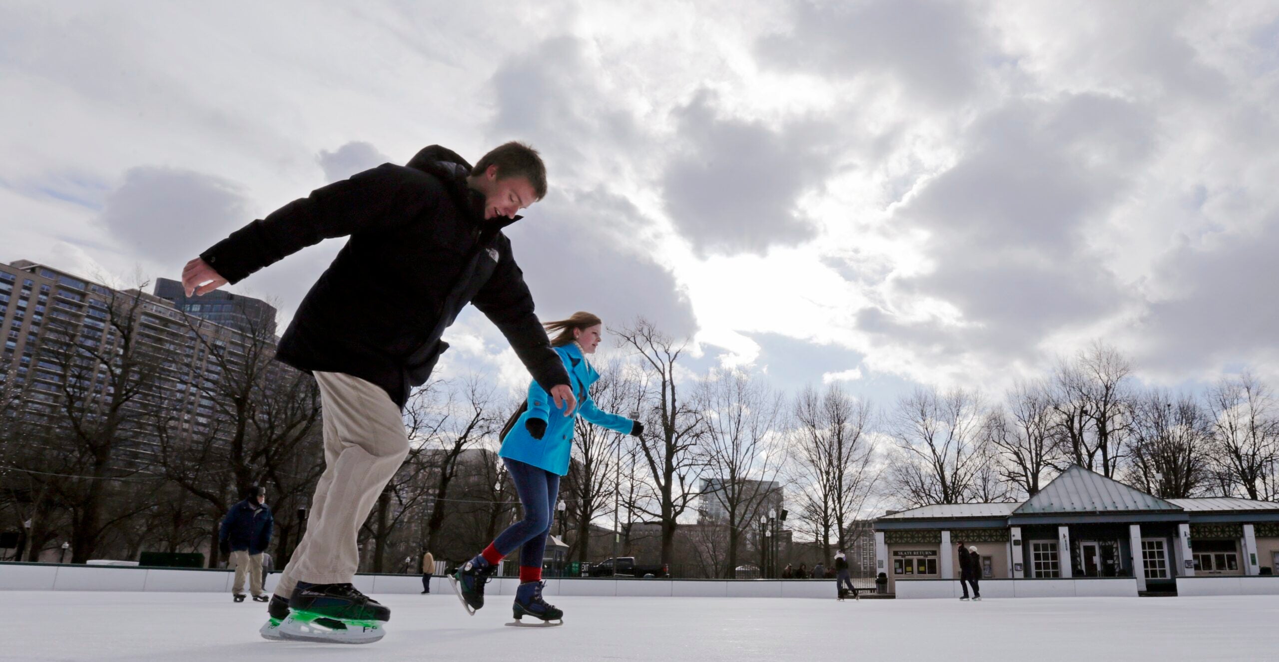 Frog Pond ice skating opens, offers free admission Tuesday