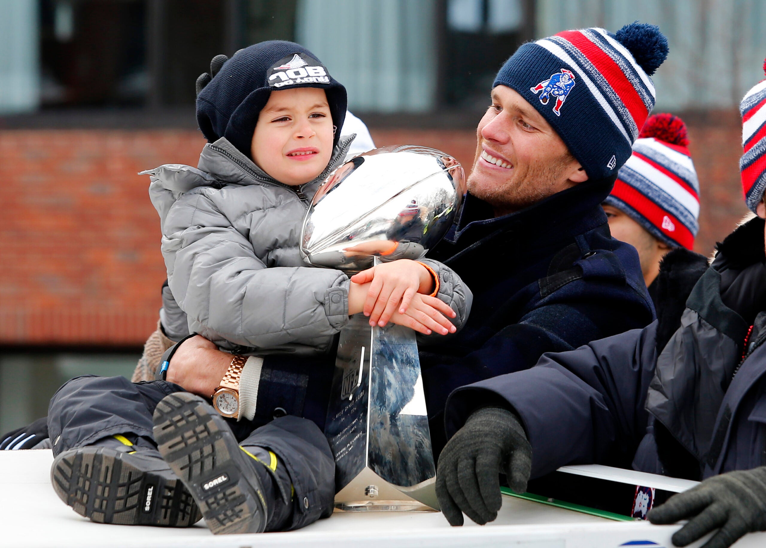 Report: Rob Gronkowski “keeps on being asked” about NFL return