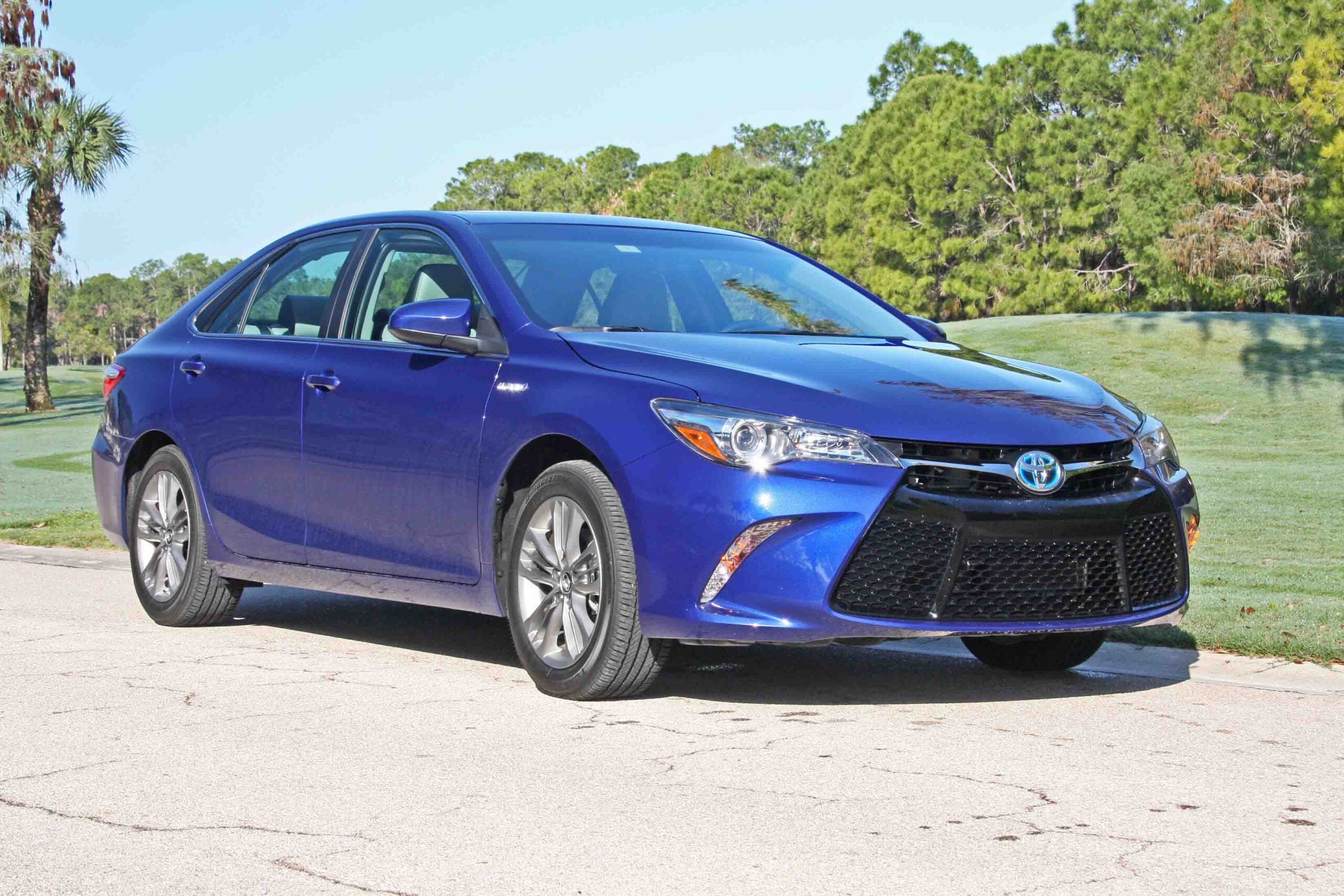 2015 Camry Hybrid: Ready to Adopt Your Personality