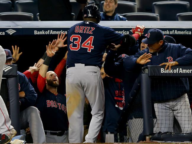 David Ortiz hits 2 HRs, Steven Wright pitches Red Sox past Yankees