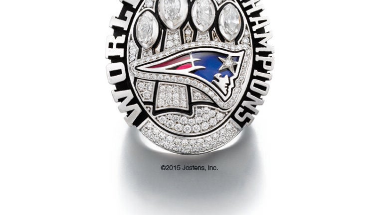 Watch: Patriots players react to receiving biggest Super Bowl rings ever -  Pats Pulpit