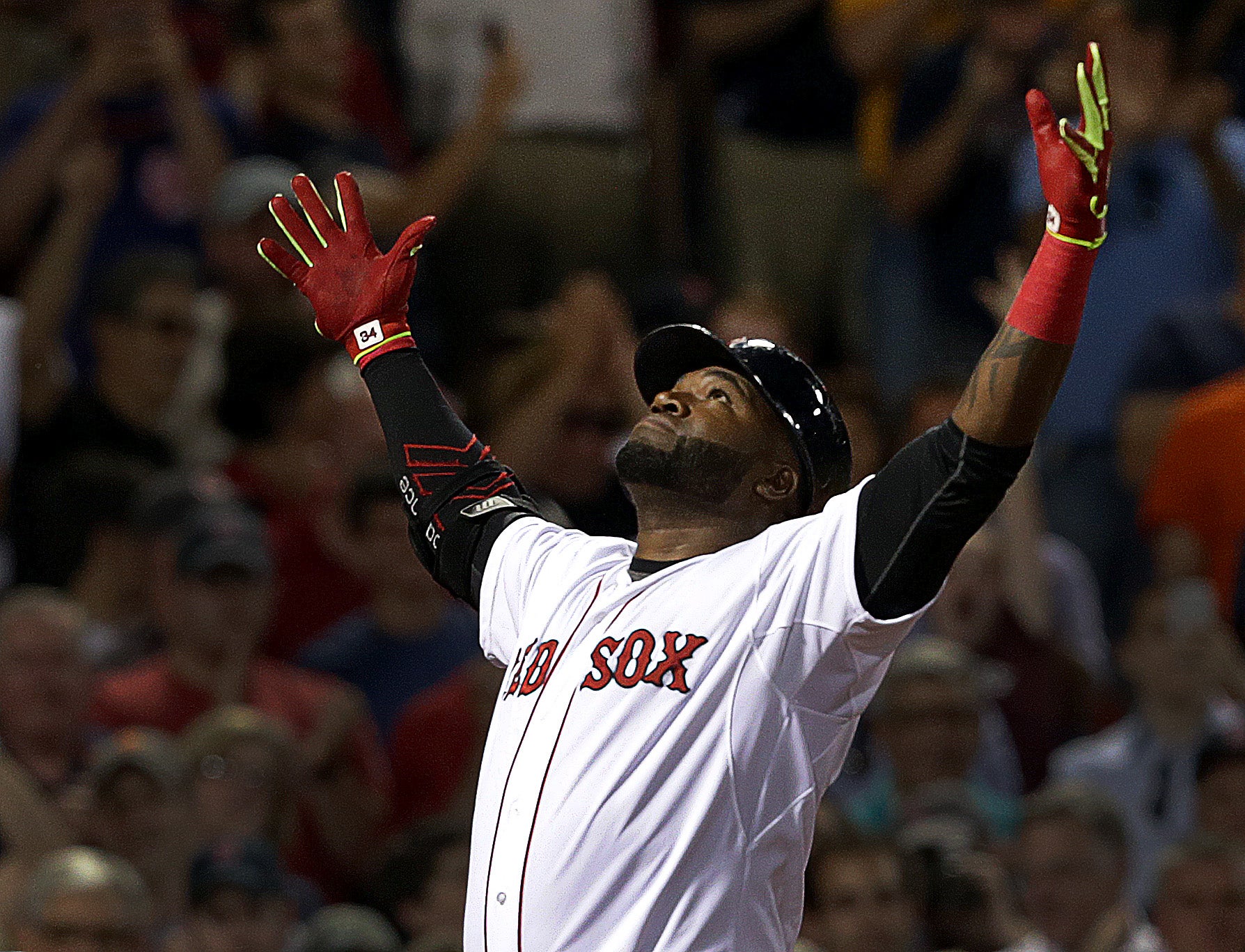 Hanley Ramirez homers twice, Red Sox beat Diamondbacks