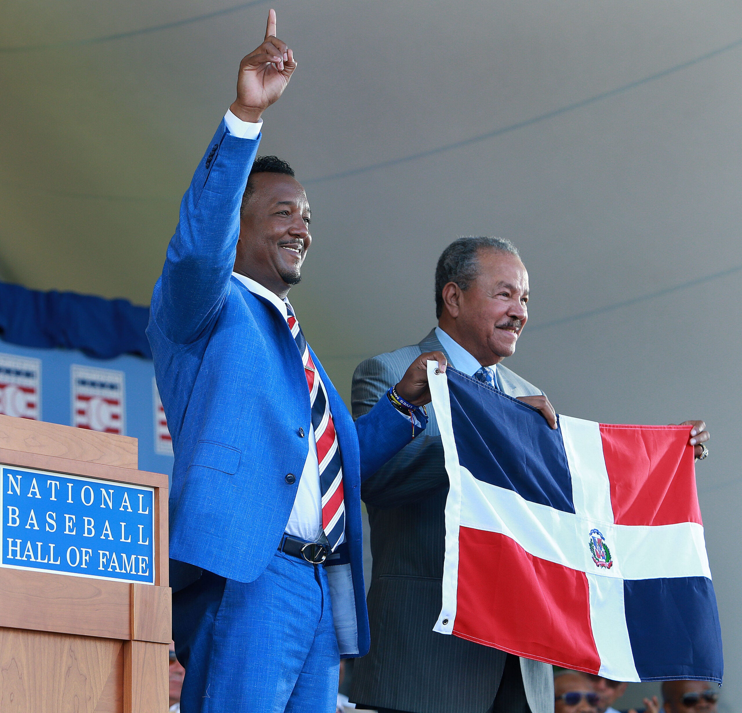 The only Expos player to win a National League Cy Young Award, Pedro  Martinez. Relive Pedro's countless perfect innings with his '97…