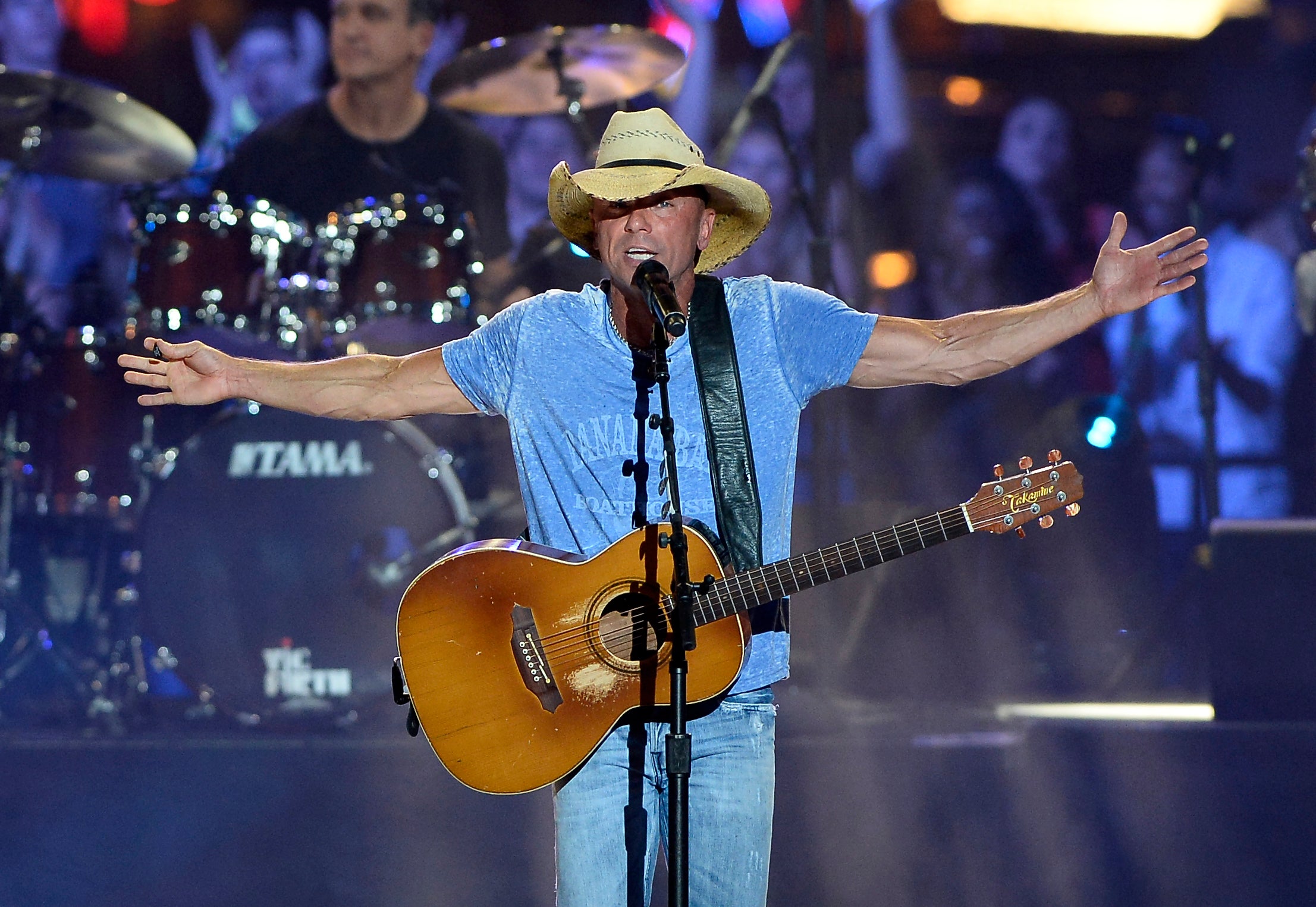 Gillette Stadium announces Kenny Chesney show next summer