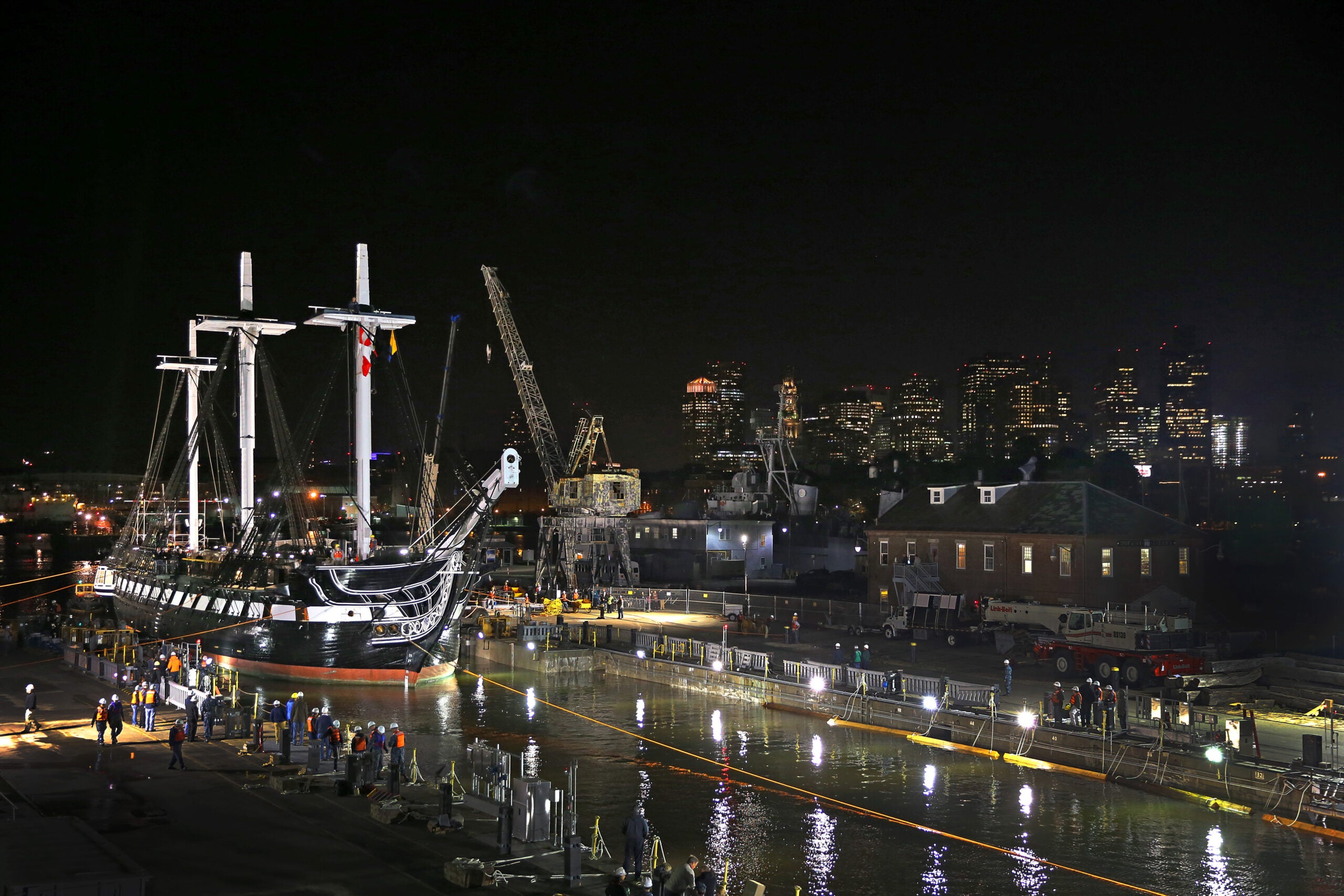 Old Ironsides Is Now The Only Commissioned Ship In The Navy To Have   Ryan Drydock14 Met Scaled 