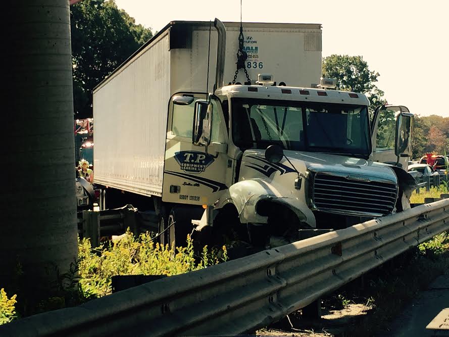 Threecar crash on I93 North near Andover snarls traffic