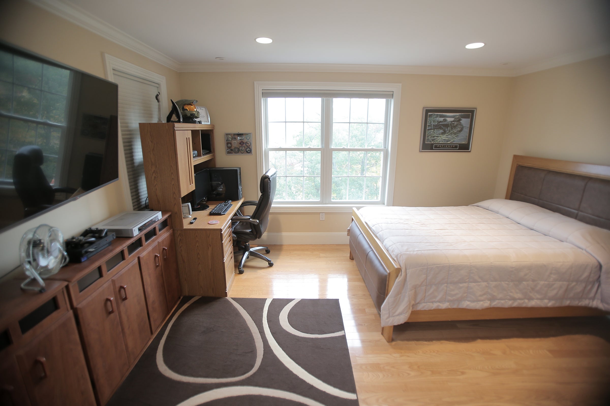 Saugus home with a backyard kitchen fit for a grilling aficionado