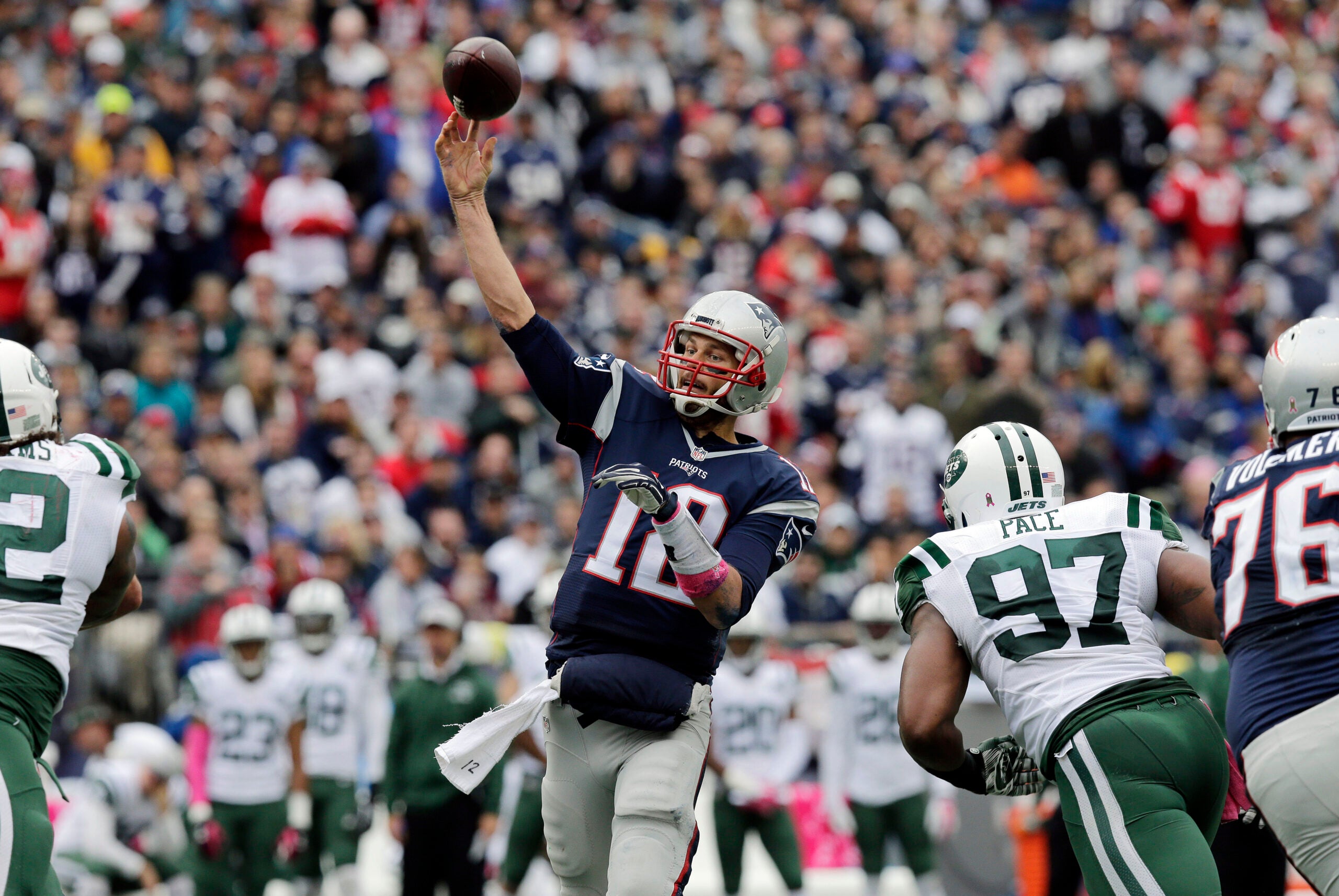 Former Patriots QB Drew Bledsoe honorary captain at Sunday's AFC  Championship game