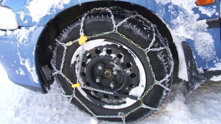 Anti Skid Tire Snow Chain For All Cars – Mega Motor Sports