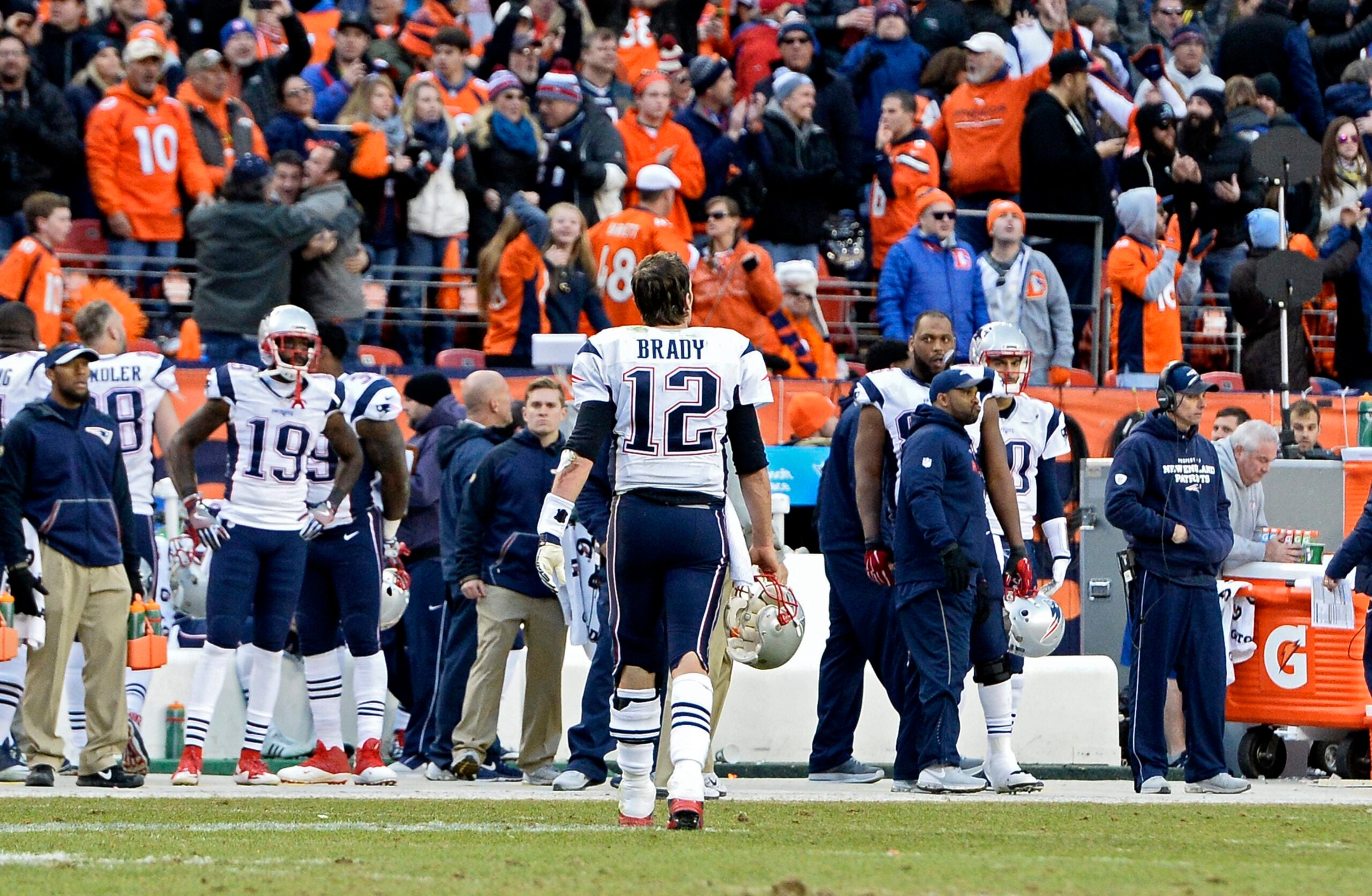 How the Broncos Defense Clobbered Tom Brady in AFC Championship