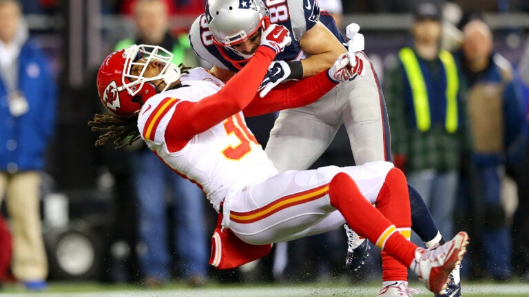 Danny Amendola reportedly fined for hit in Chiefs game