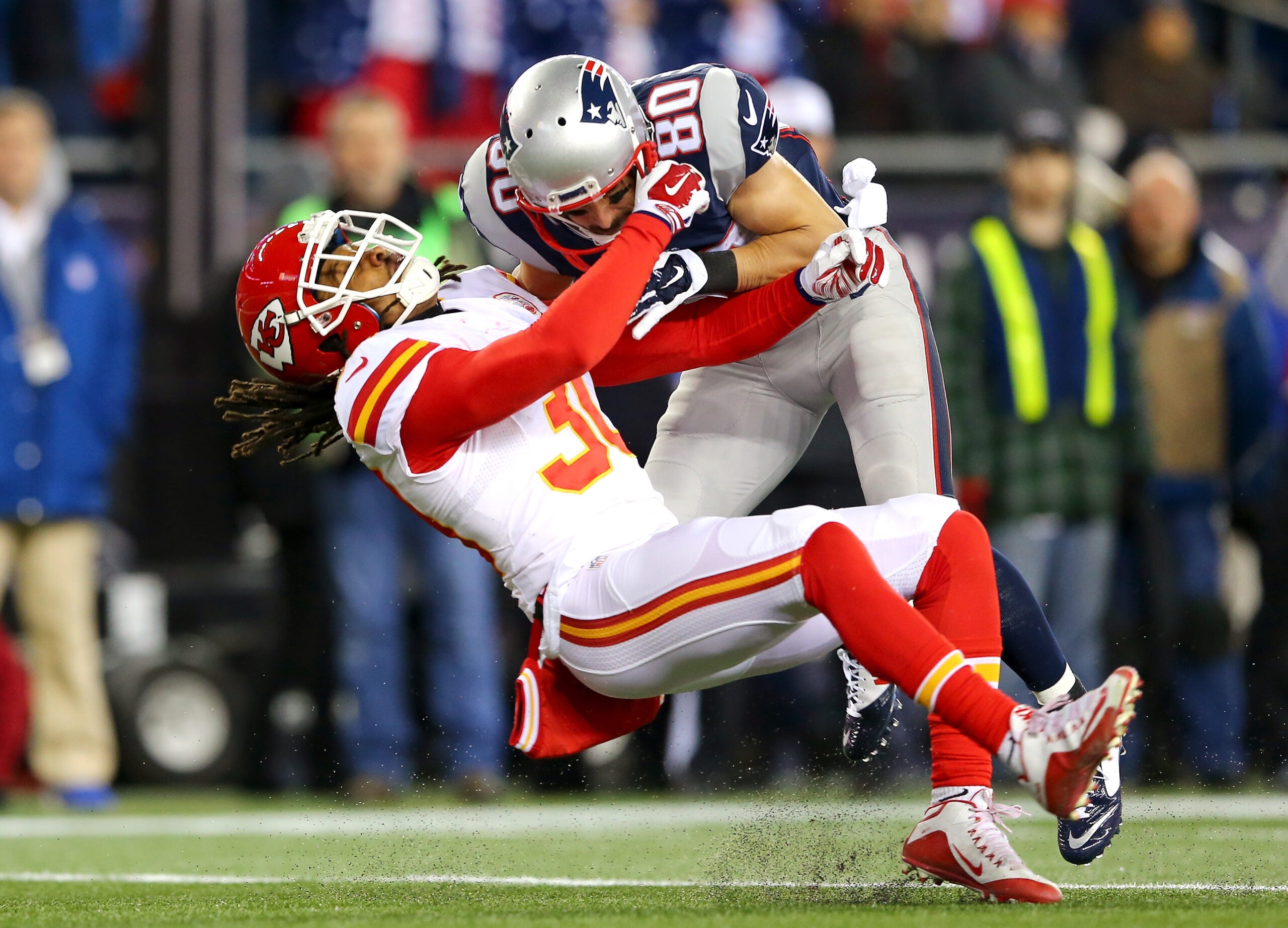 Danny Amendola reportedly fined for hit in Chiefs game