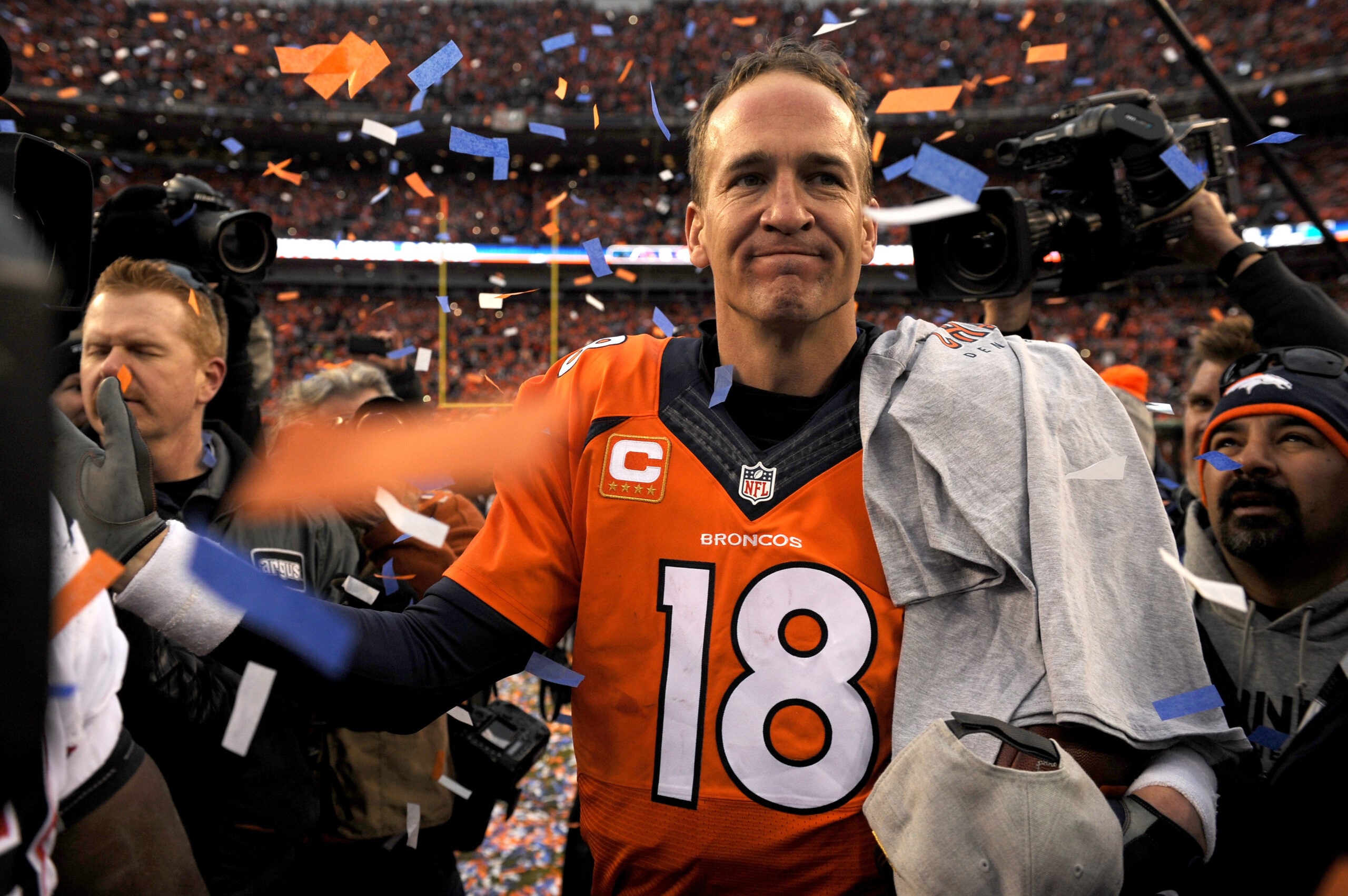 Peyton Manning Gets $2 Million Bonus if Broncos Beat Patriots