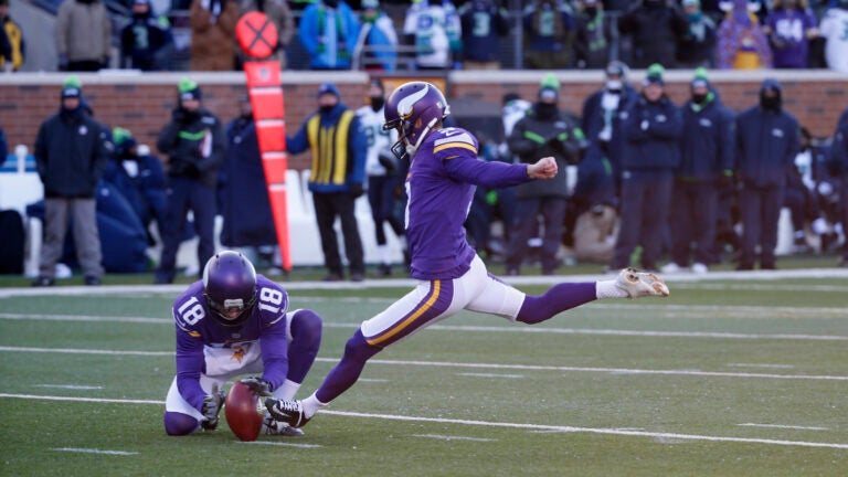 The laces were in! Vikings' missed field goal seals playoff win