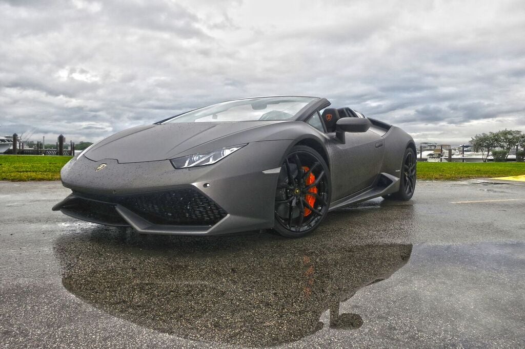 2016 Lamborghini Huracan Spyder goes anywhere, rain or shine