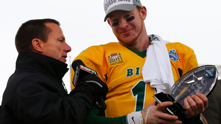 Elite QB prospect Carson Wentz says he's studied Tom Brady