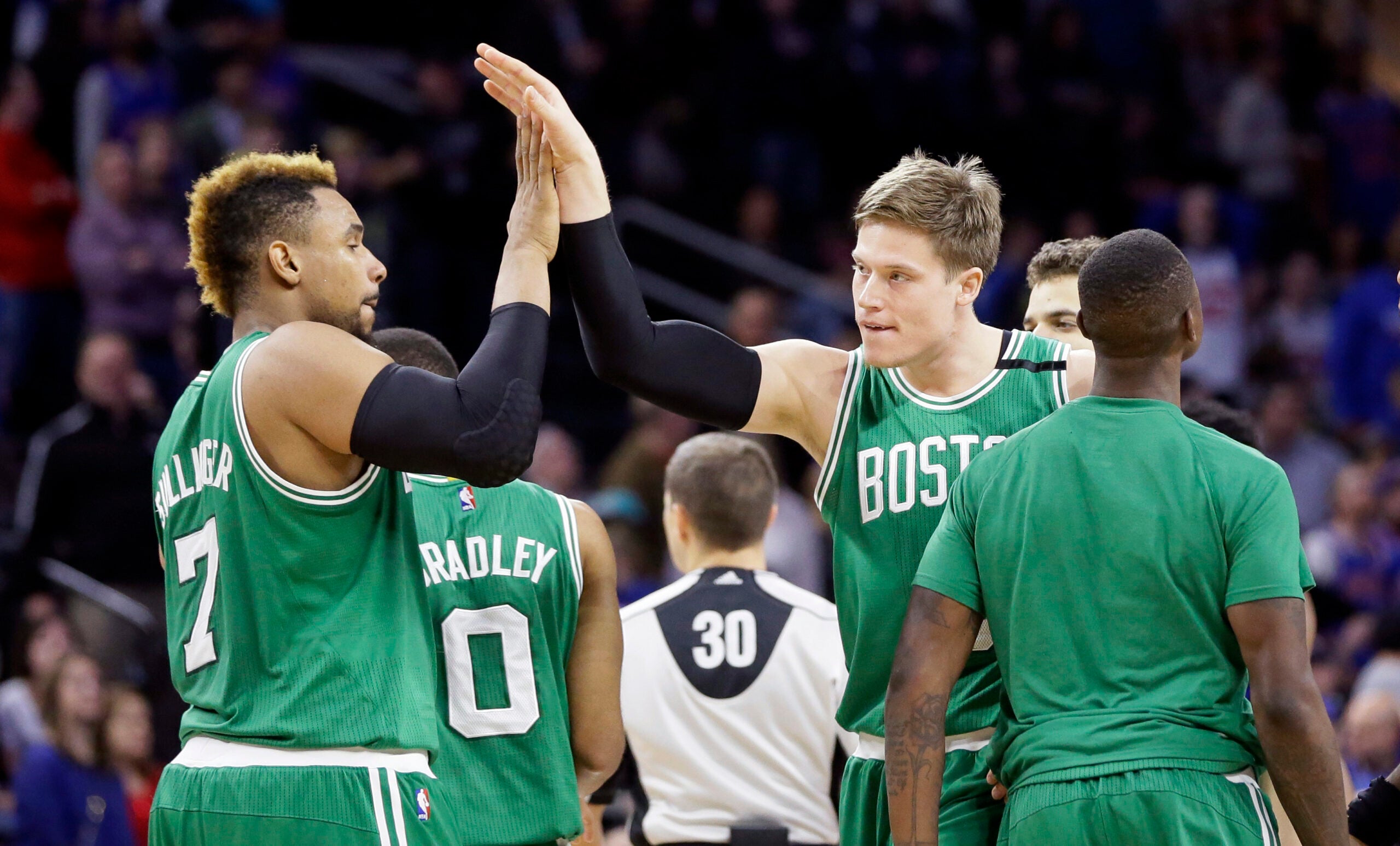 Celtics’ Jonas Jerebko hits key jumper in 9993 win over Pistons