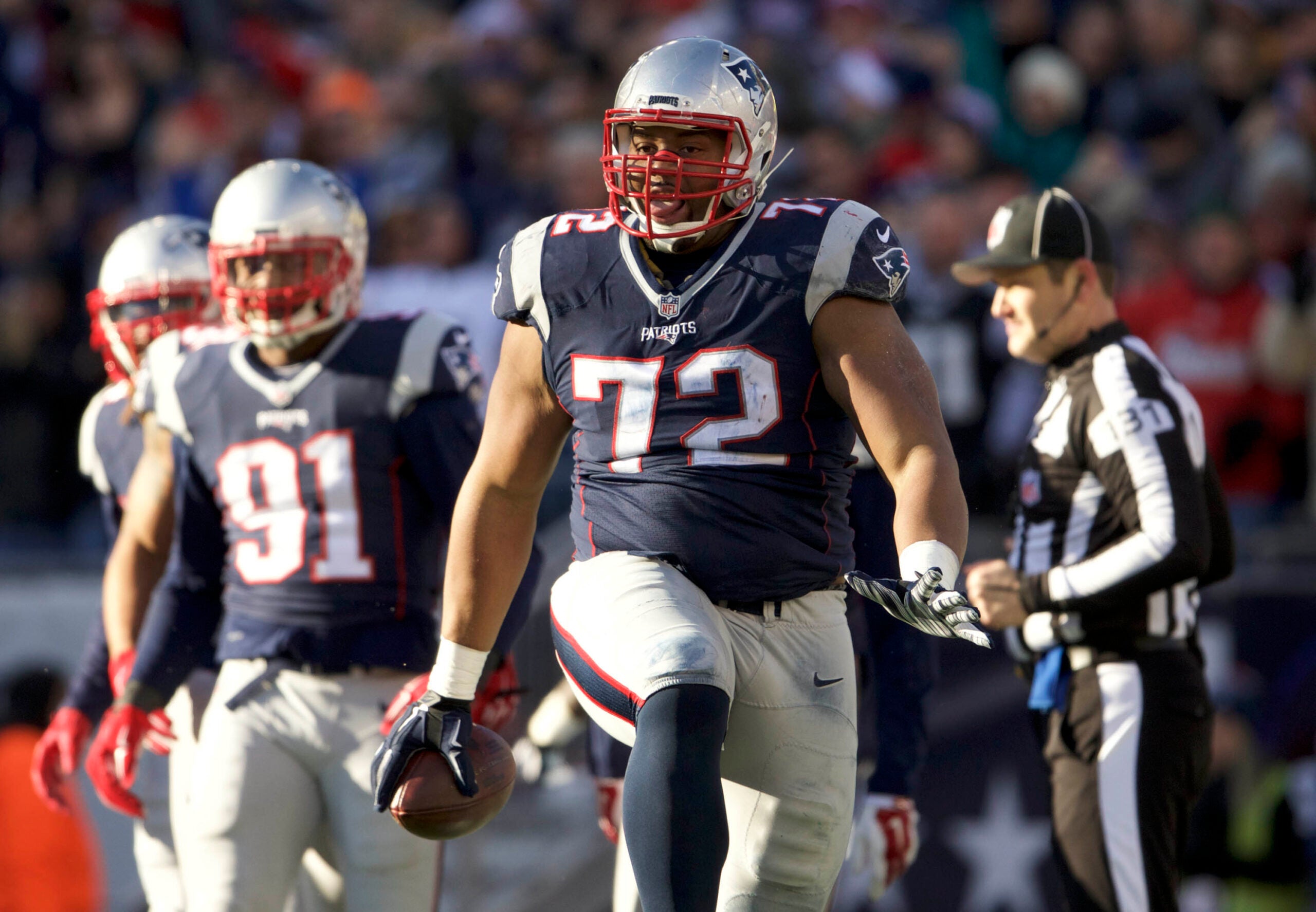 Akiem Hicks leaves Patriots for Bears, agreeing to 2-year deal