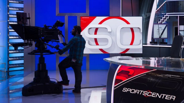 Elle Duncan leaving NESN to become ESPN 'SportsCenter' anchor