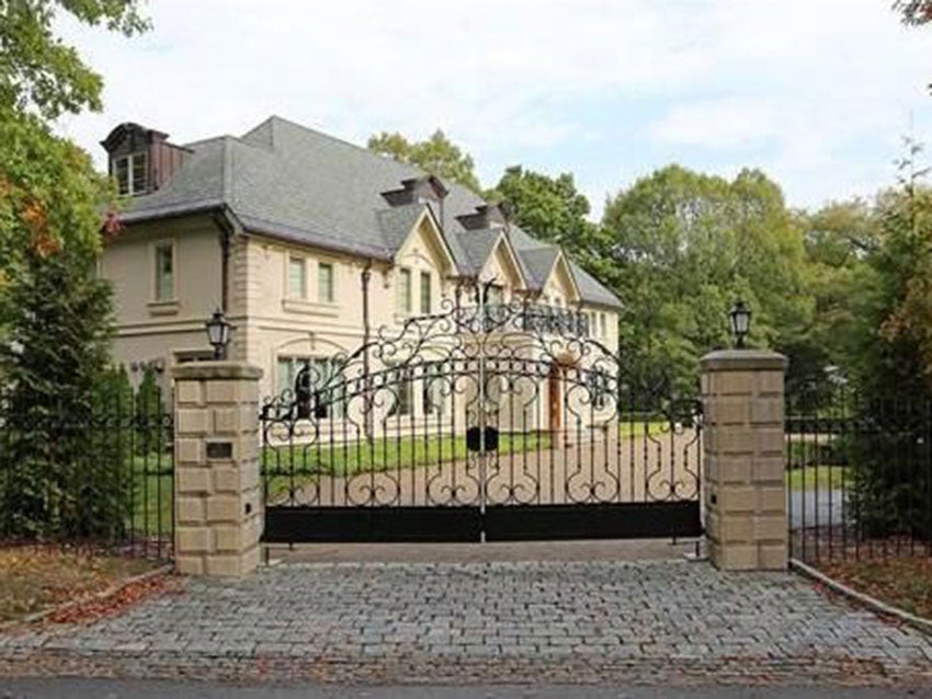 See the pair of Brookline estates that sold for well over 6 million