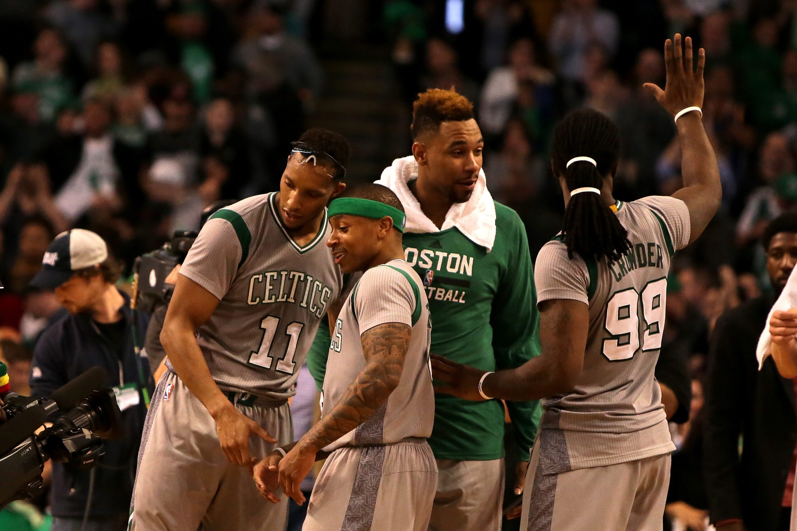 Tears, swears as Celtics retire Kevin Garnett's No. 5